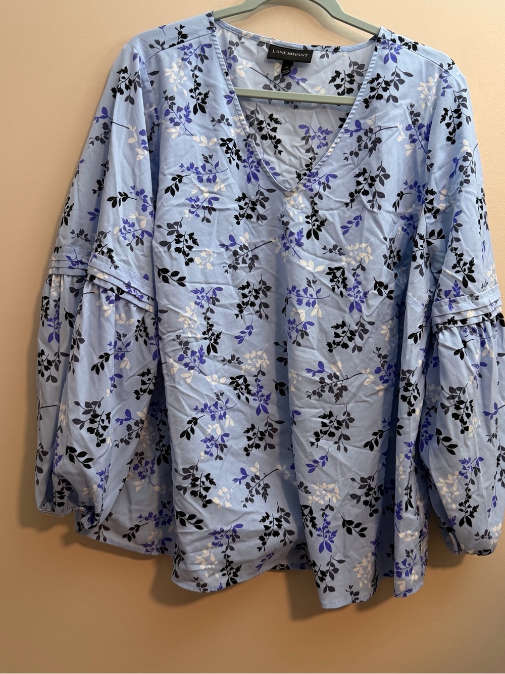 Lane Bryant Light Blue Floral V-Neck Balloon Sleeve Tunic